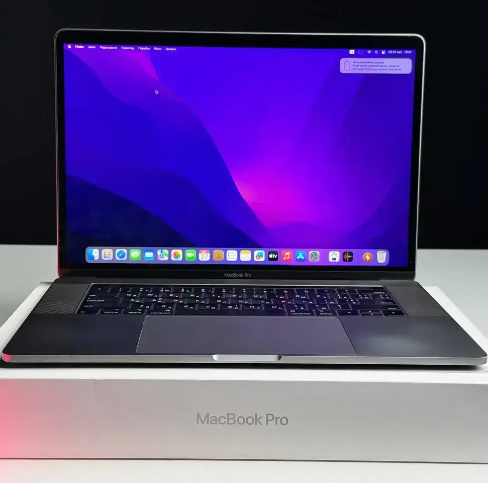 MacBook Pro 15" Space Gray (MR932) 2018 (Состояние - хорошее. Комплект - полный | гарантия - 1 мес.) - Cycle 1