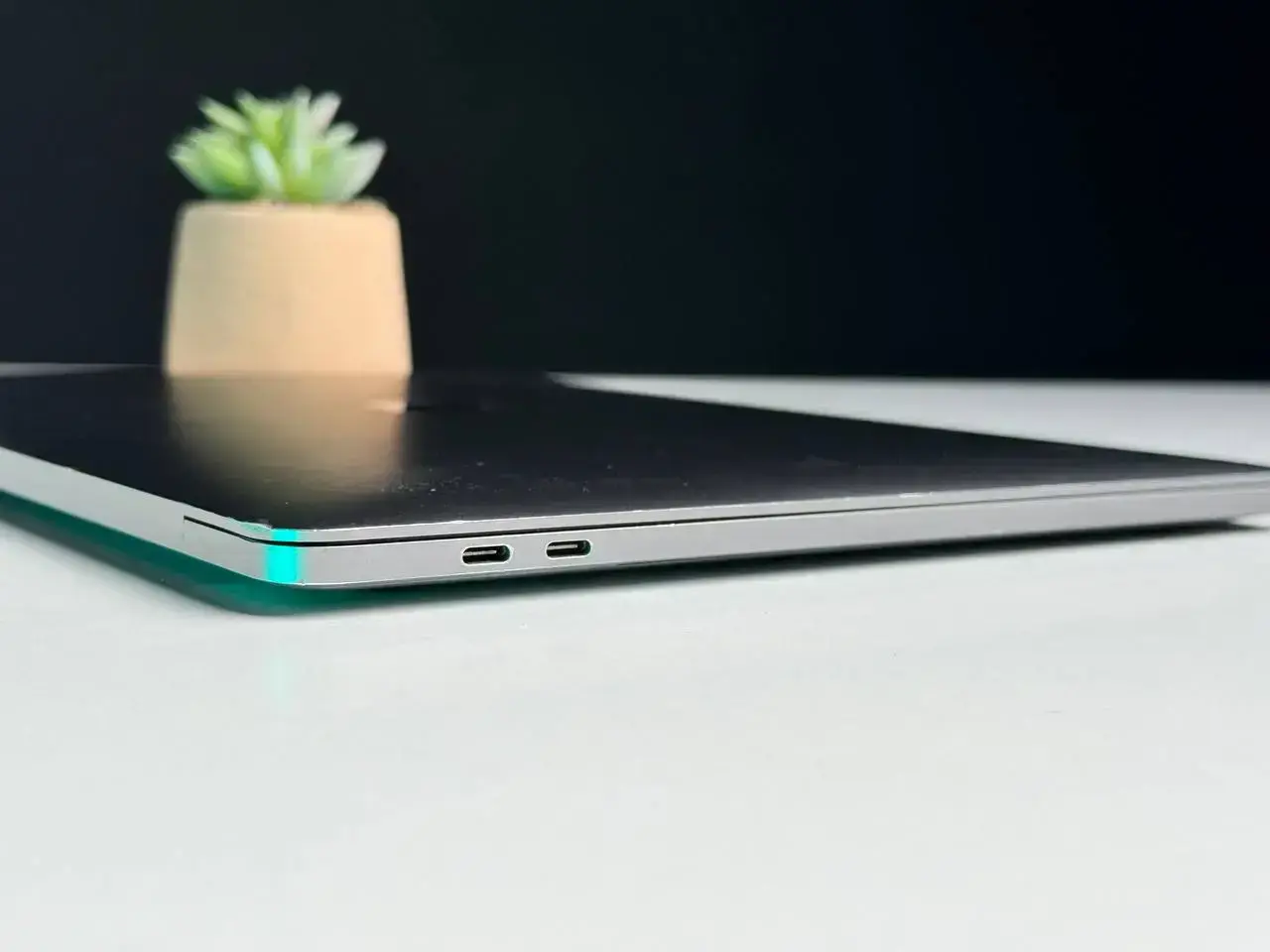 Б.У. MacBook Pro 15" Space Gray (Z0V10004D) 2018 i7/16GB/1TB - циклы 692