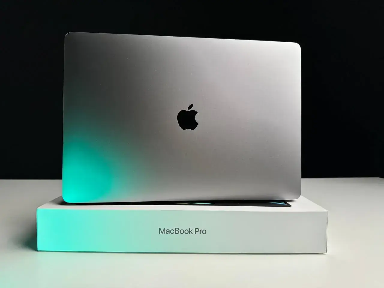 Б.У. MacBook Pro 15" Space Gray (Z0V10004D) 2018 i7/16GB/1TB - циклы 692