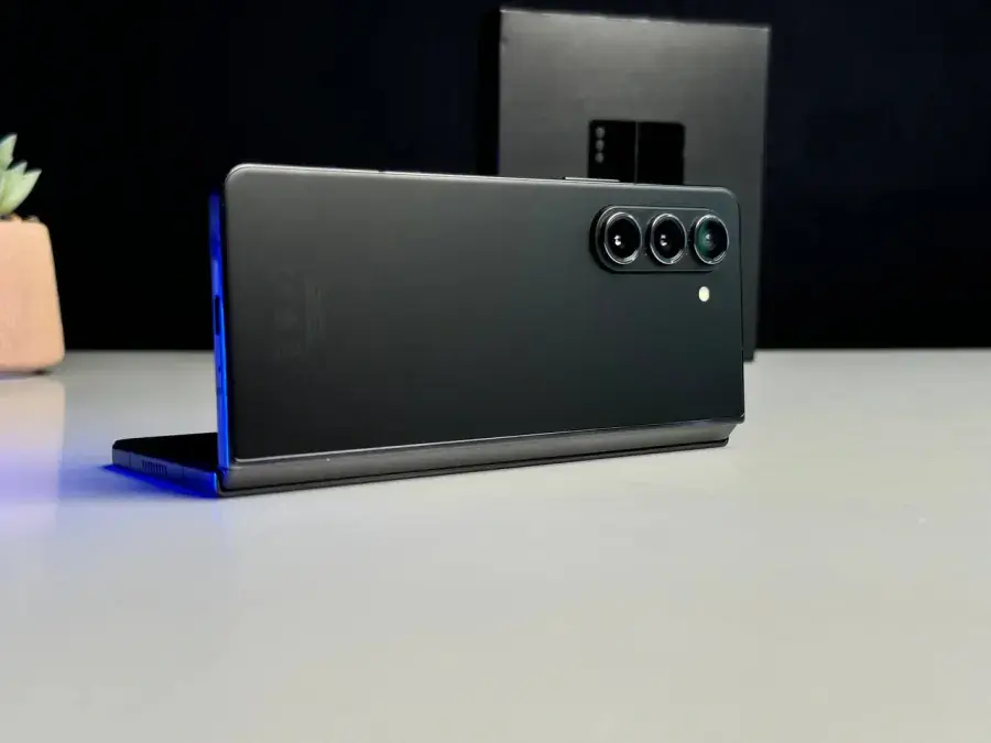 Б/У Смартфон Samsung Galaxy Fold 5 12/256GB - Phantom Black (SM-F946BZKB) - Состояние: идеальный | Аккумулятор: 100% | Комплект: полный | Гарантія: 1 мес.