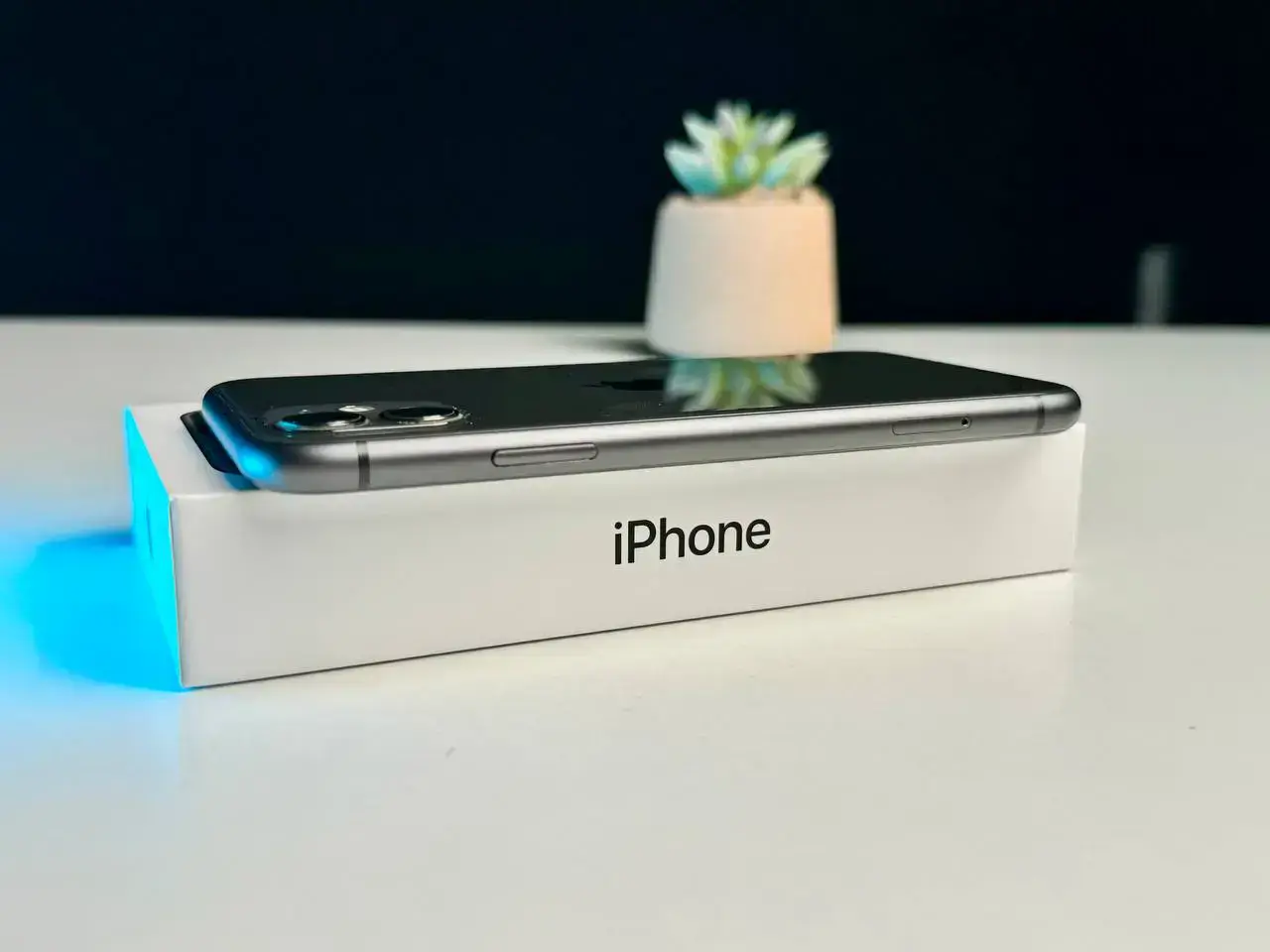 ВЖИВАНИЙ Apple iPhone 11 128GB Black (MHCX3, MHDH3) Slim Box - Стан: гарний | Акумулятор: 100% | Комплект: повний | Гарантія: 1 міс.
