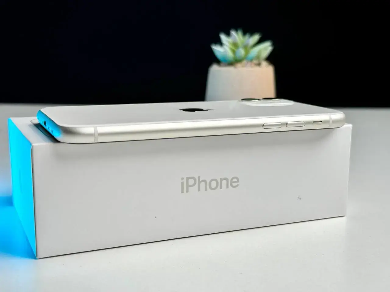 Б/У Apple iPhone 11 64GB White (MWL82) Full Box - Состояние: идеальный | Аккумулятор: 100% | Комплект: коробка, кабель | Гарантія: 1 мес.