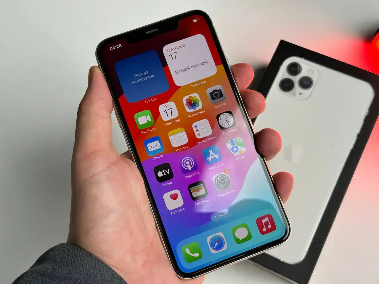 Б/У Apple iPhone 11 Pro Max 256GB Silver (MWH52) - Состояние: хороший | Аккумулятор: 100% | Комплект: Полный | Гарантія: 1 мес.