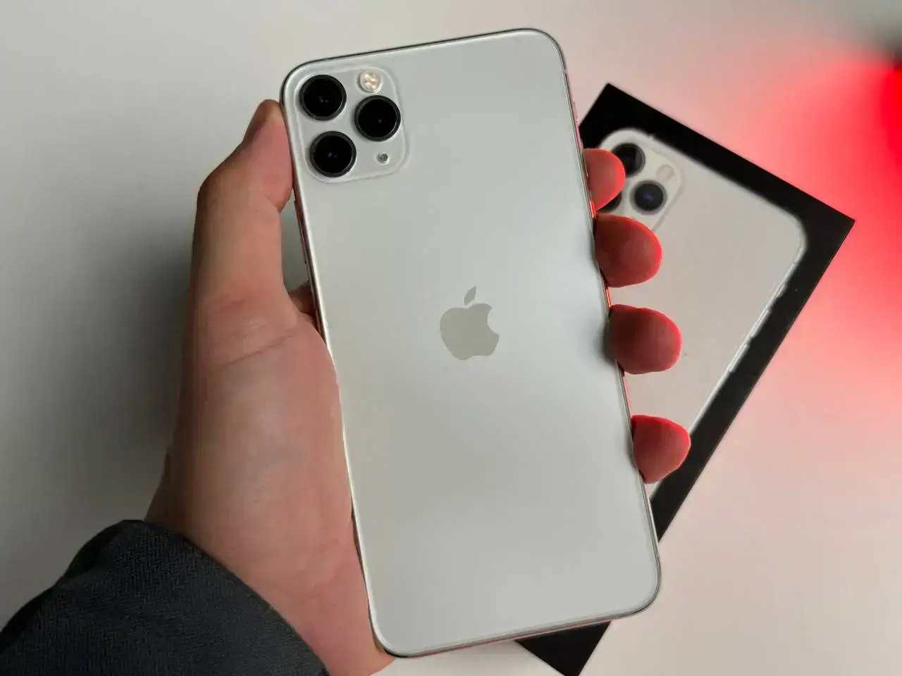 Б/У Apple iPhone 11 Pro Max 256GB Silver (MWH52) - Состояние: хороший | Аккумулятор: 100% | Комплект: Полный | Гарантія: 1 мес.