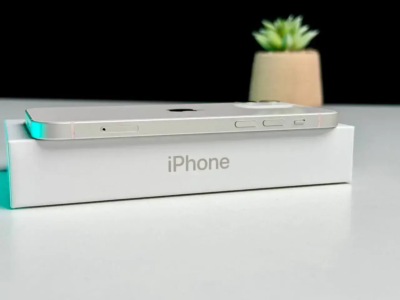 Б/У Apple iPhone 12 128GB White (MGHD3, MGJC3) - Состояние: хороший | Аккумулятор: 100% | Комплект: полный | Гарантія: 1 мес.