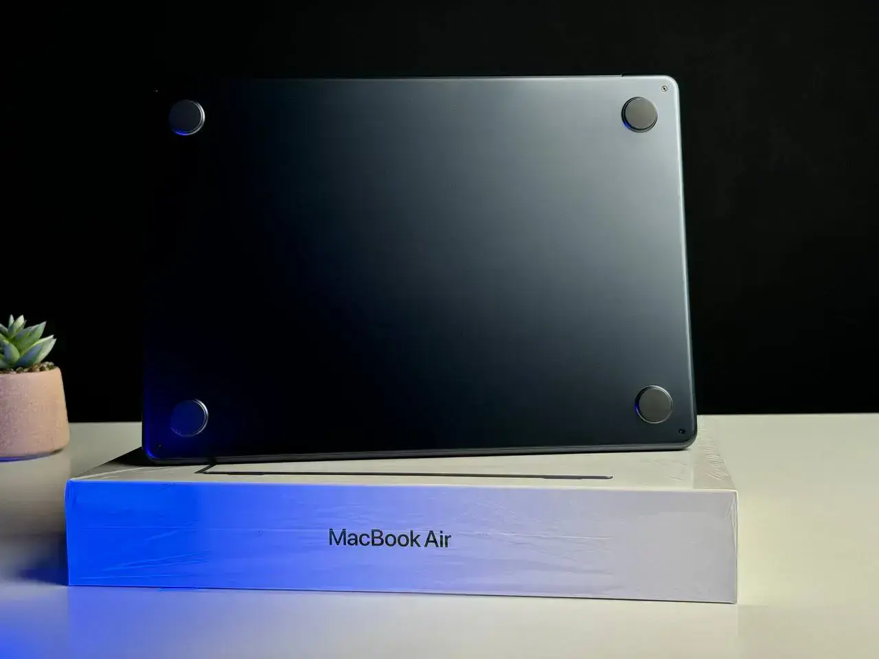 ВЖИВАНИЙ MacBook Air 13.6" Midnight 2022 (MLY33) - Стан: ідеальний | Акумулятор: 100% | Комплект: повний | Гарантія: 1 міс.