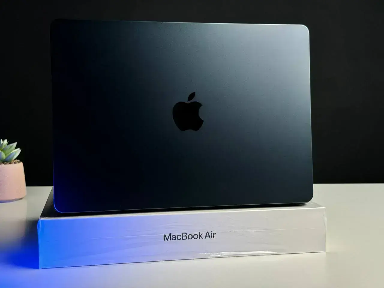 ВЖИВАНИЙ MacBook Air 13.6" Midnight 2022 (MLY33) - Стан: ідеальний | Акумулятор: 100% | Комплект: повний | Гарантія: 1 міс.