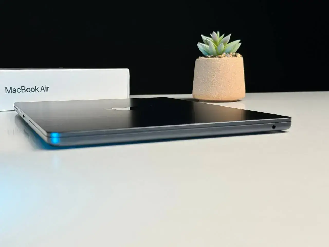 Б/У MacBook Air 13.6" Midnight 2022 (Z160000AU) - International English - Состояние: хороший | Комплект: полный | Гарантія: 1 мес.