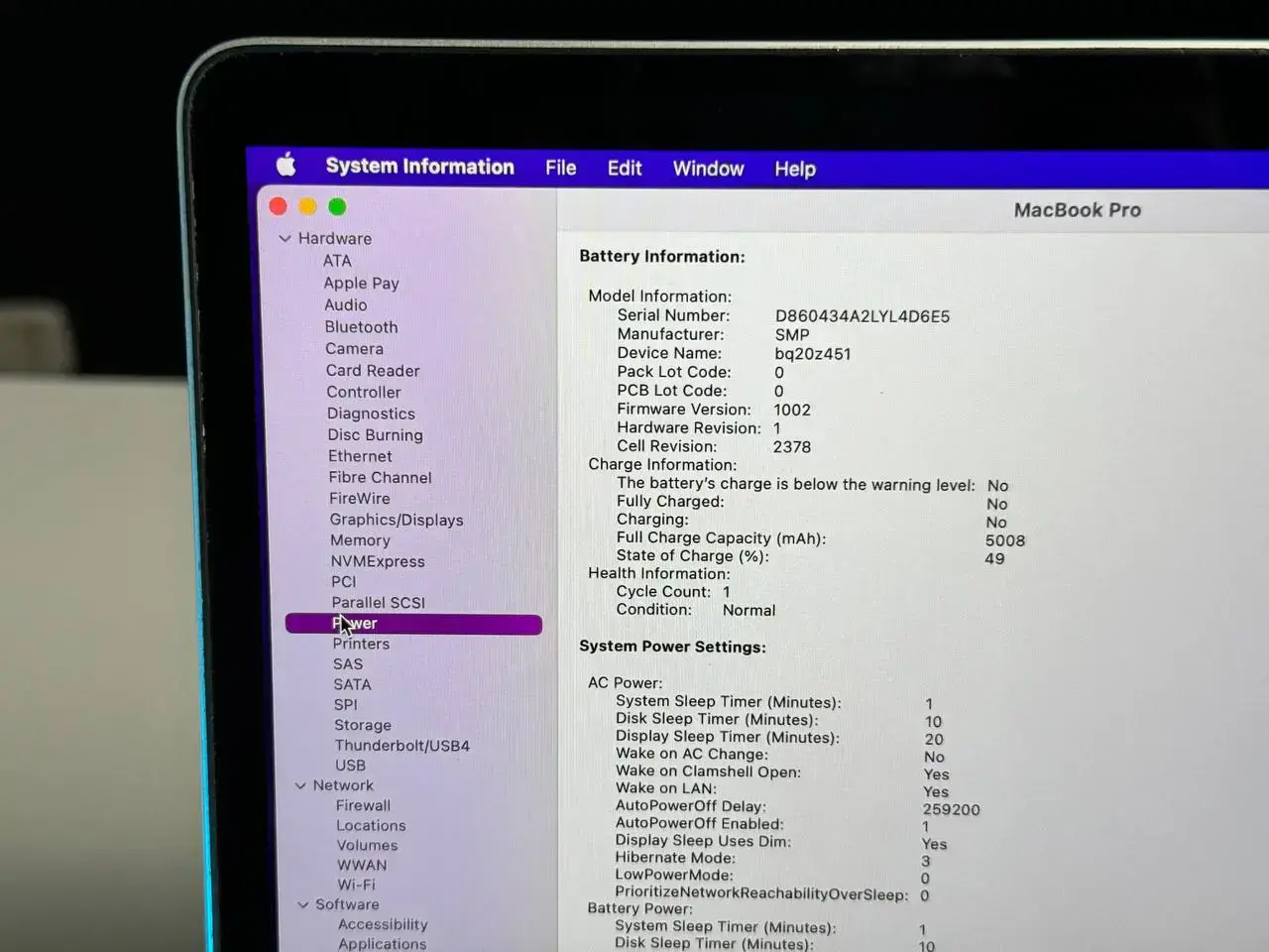 Б/У MacBook Pro 13" Silver (MPXU2) 2017 |i5|8GB|256SSD| - Состояние: удовлетворительный | Комплект: блок питания, кабель | Гарантія: 1 мес.