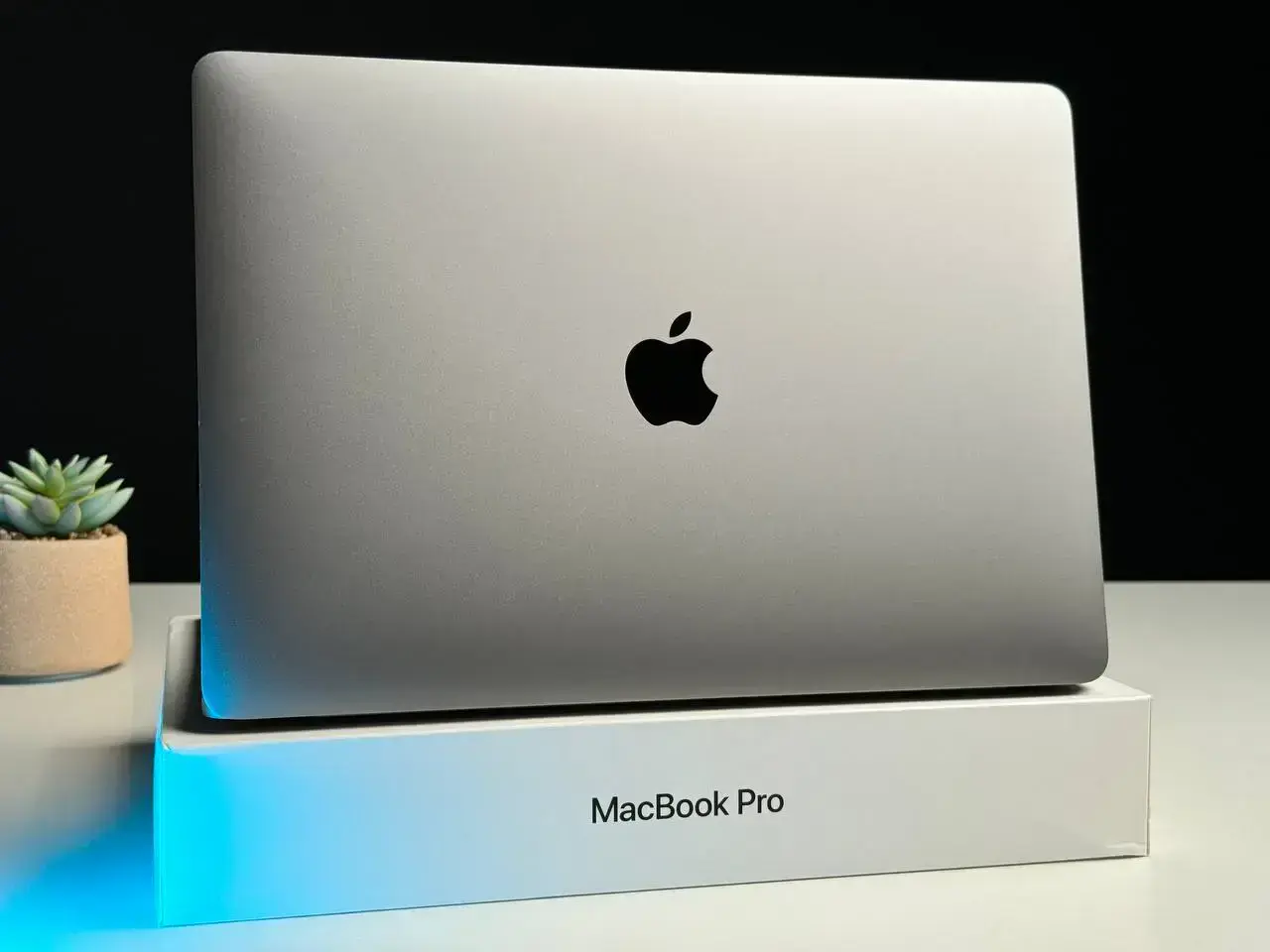 ВЖИВАНИЙ MacBook Pro 13" Space Gray (MPXT2) 2017 - Стан: гарний | Комплект: повний | Гарантія: 1 міс.