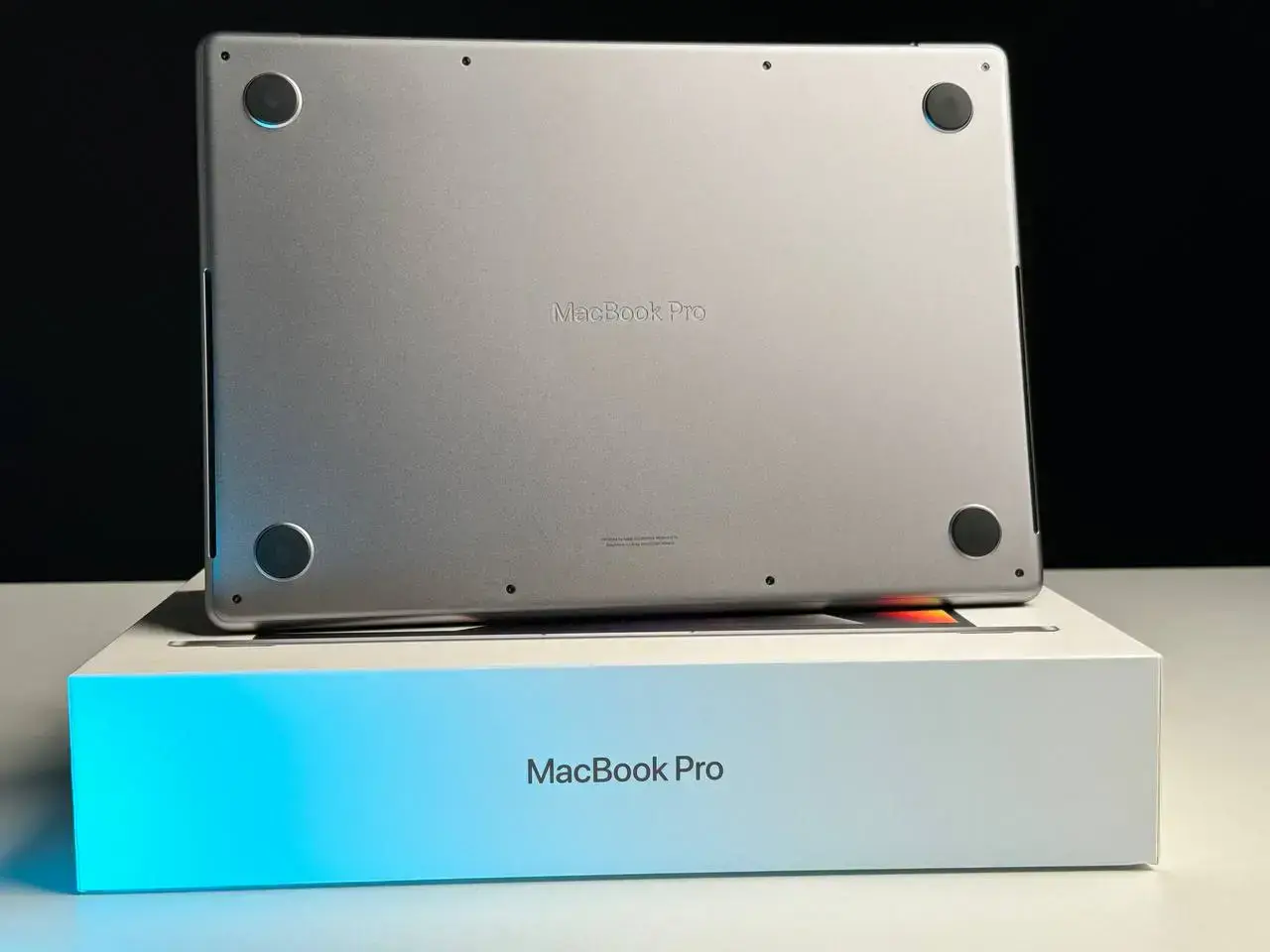 Б/У MacBook Pro 14" Space Gray 2023 (MPHG3) - US English - Состояние: хороший | Аккумулятор: 98% | Комплект: полный | Гарантія: 1 мес.
