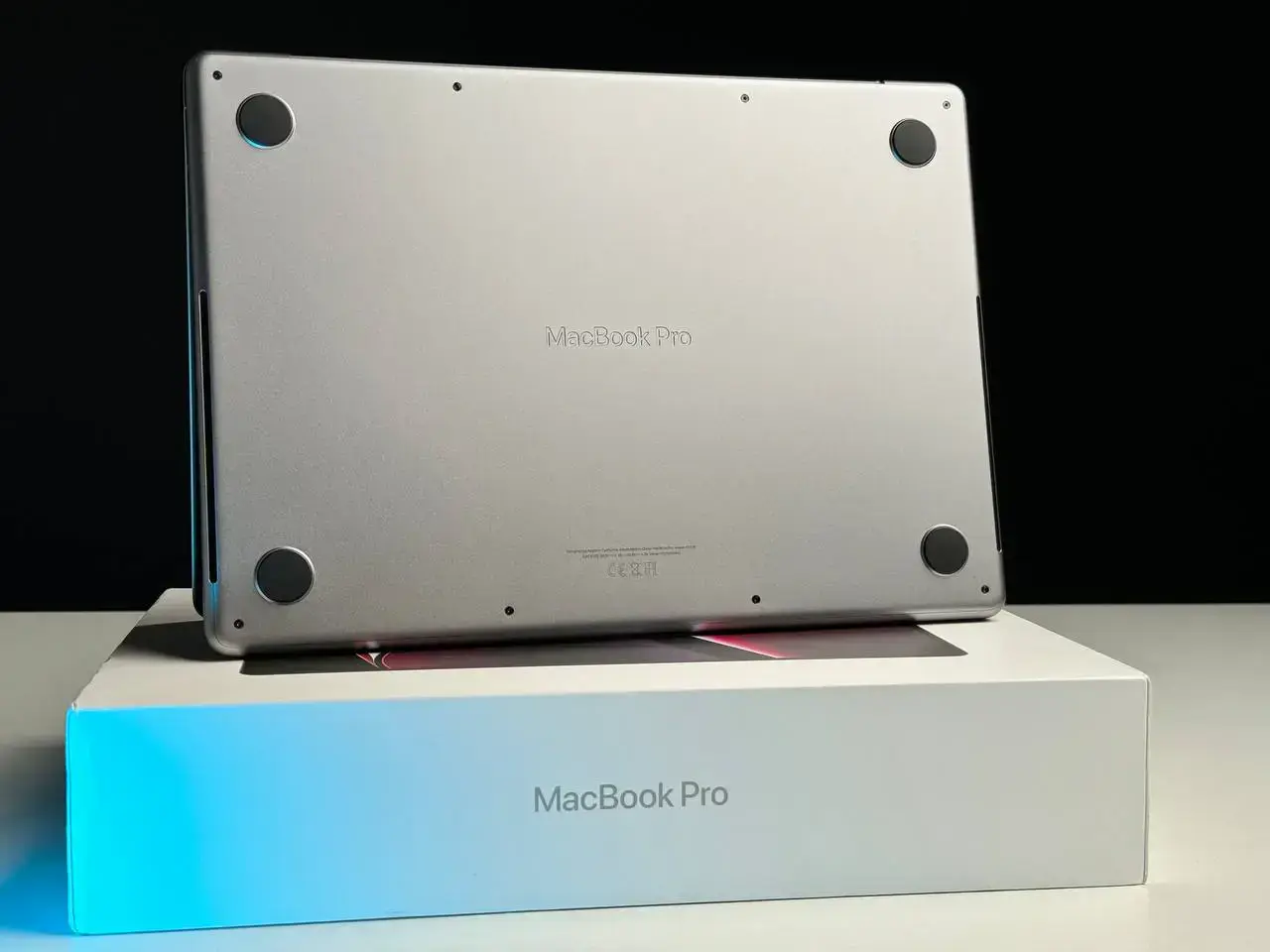 ВІТРИННИЙ MacBook Pro 14" Space Gray 2023 (Z17G000NW) - Стан: ідеальний | Комплект: повний | Гарантія: 3 міс.