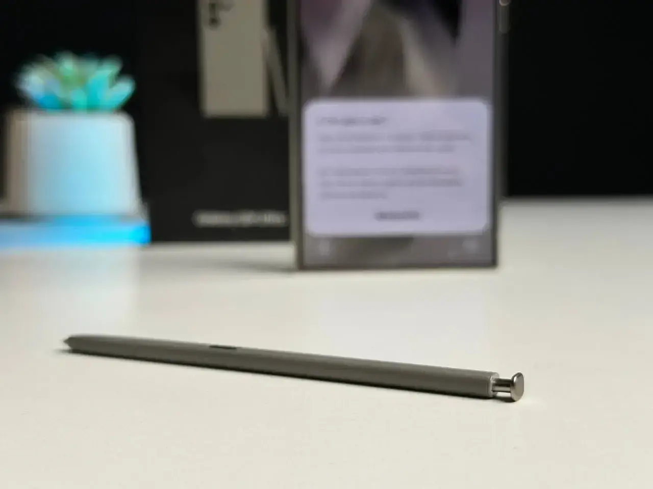 ВЖИВАНИЙ Смартфон Samsung Galaxy S24 Ultra 12/256GB - Titanium Gray (SM-S928BZTG) - Стан: ідеальний | Акумулятор: 100% | Комплект: повний | Гарантія: 1 міс.