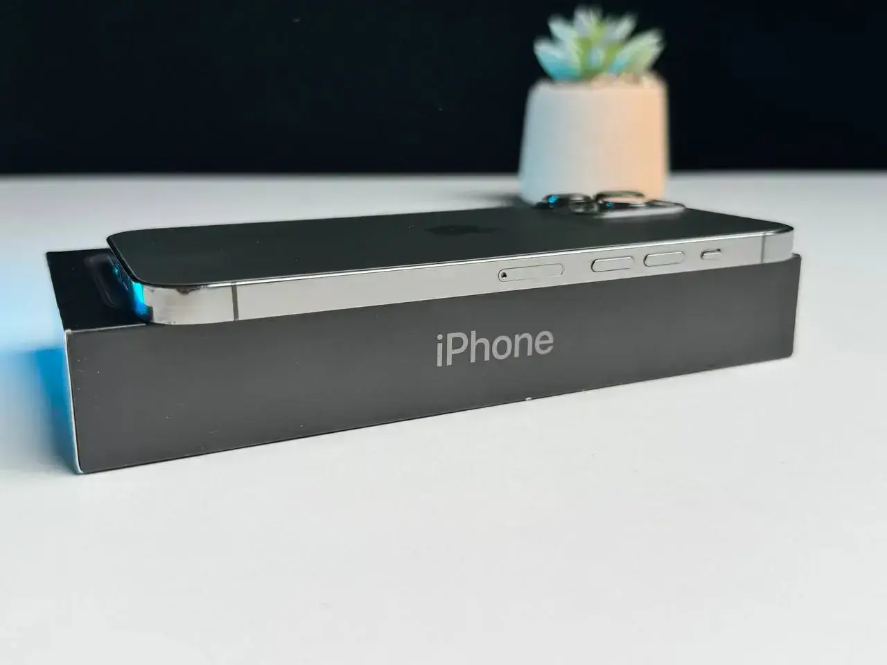 ВЖИВАНИЙ Apple iPhone 13 Pro Max 512GB Graphite (MLKW3, MLLF3) - Стан: гарний | Акумулятор: 100% | Комплект: повний | Гарантія: 1 міс.