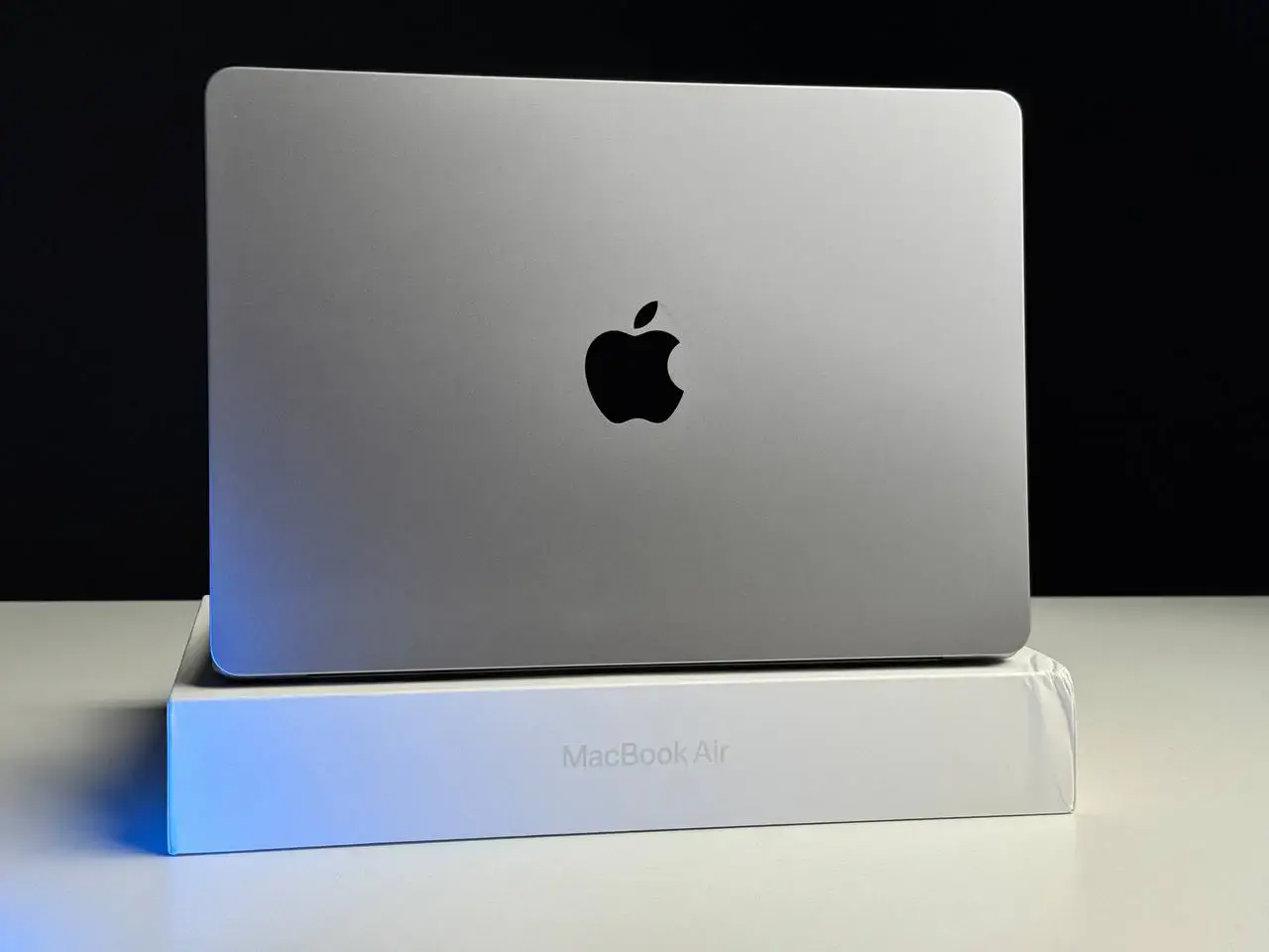 Б/У MacBook Air 13.6" Space Gray 2022 (MLXW3) - Состояние: удовлерительное | Комплект: полный | Гарантия: 3 мес.