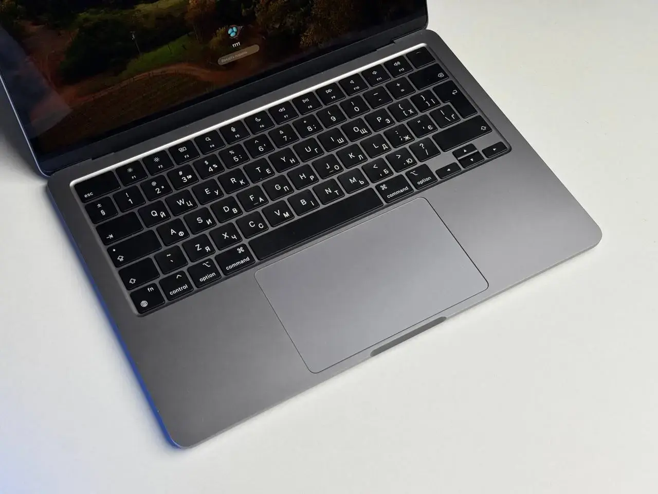 Б/У MacBook Air 13.6" Space Gray 2022 (MLXW3) - Состояние: удовлерительное | Комплект: полный | Гарантия: 3 мес.