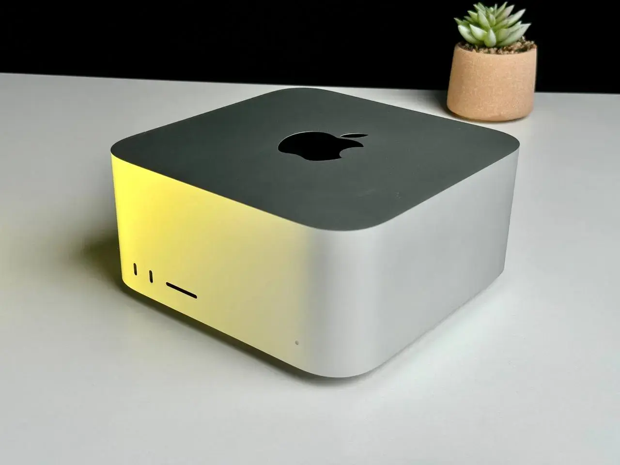 Б/У Apple Mac Studio (Z14J0008G)