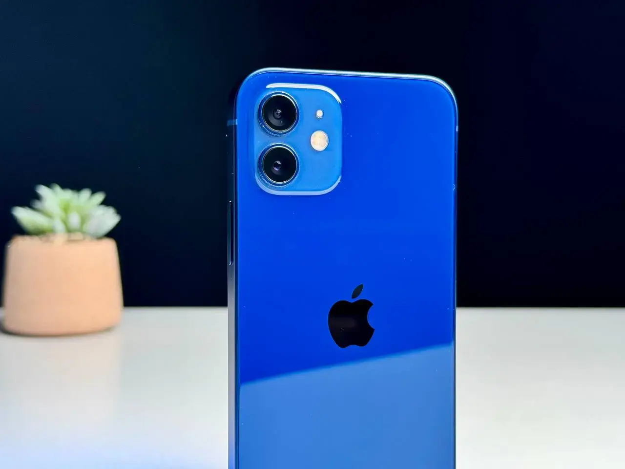 Б/У Apple iPhone 12 64GB Blue (MGH93, MGJ83) - Состояние: хороший | Аккумулятор: 87% | Комплект: без комплекта | Гарантія: 1 мес.