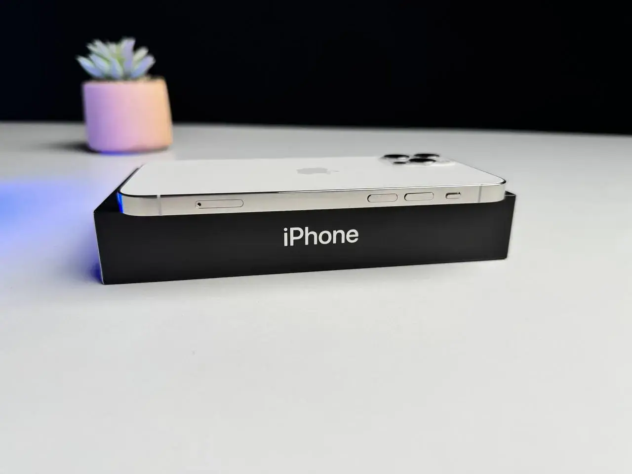 ВЖИВАНИЙ Apple iPhone 12 Pro 256GB Silver (MGLU3, MGMQ3) - Стан: гарний | Акумулятор: 100% | Комплект: повний | Гарантія: 1 міс.
