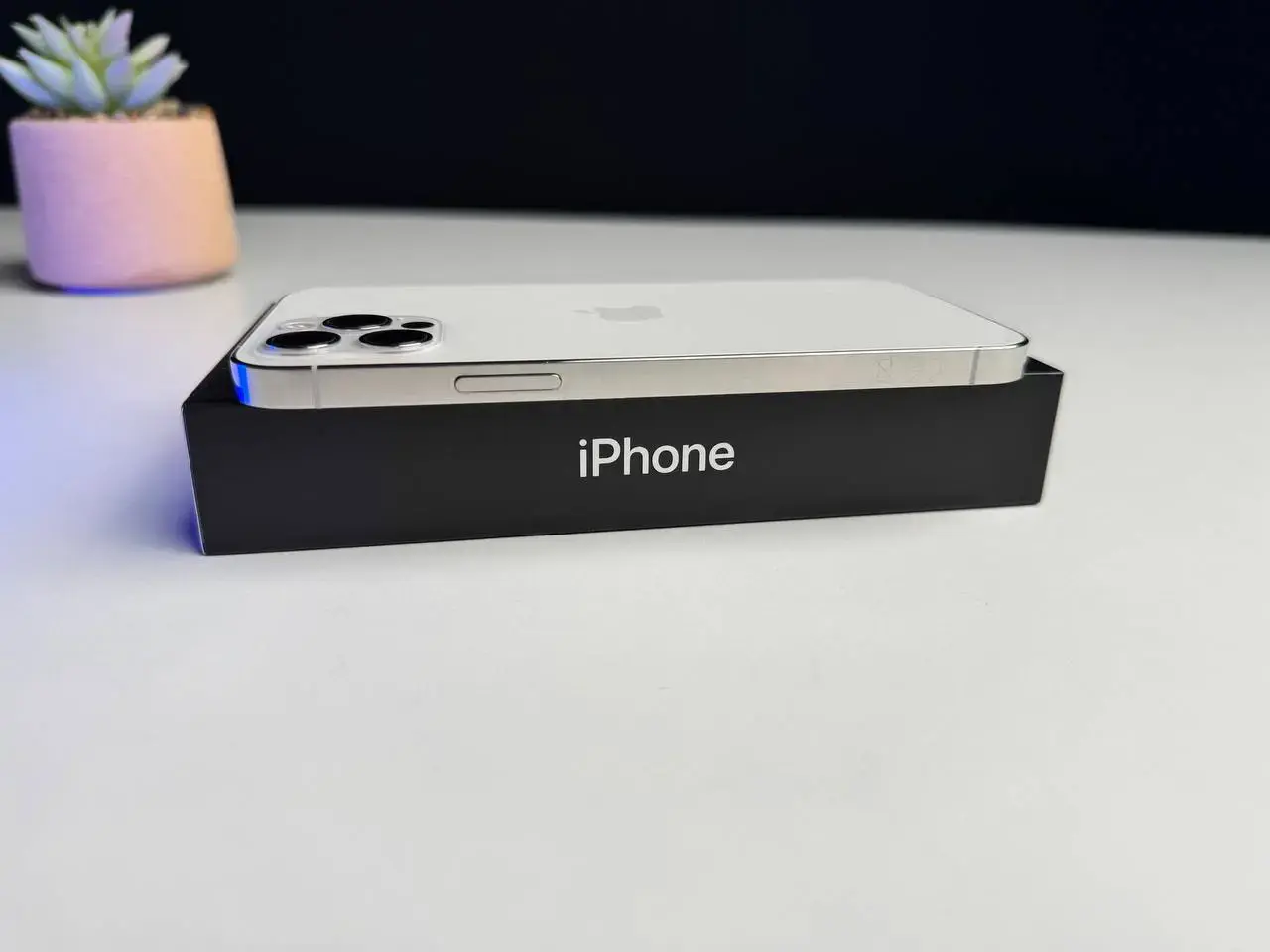 ВЖИВАНИЙ Apple iPhone 12 Pro 256GB Silver (MGLU3, MGMQ3) - Стан: гарний | Акумулятор: 100% | Комплект: повний | Гарантія: 1 міс.