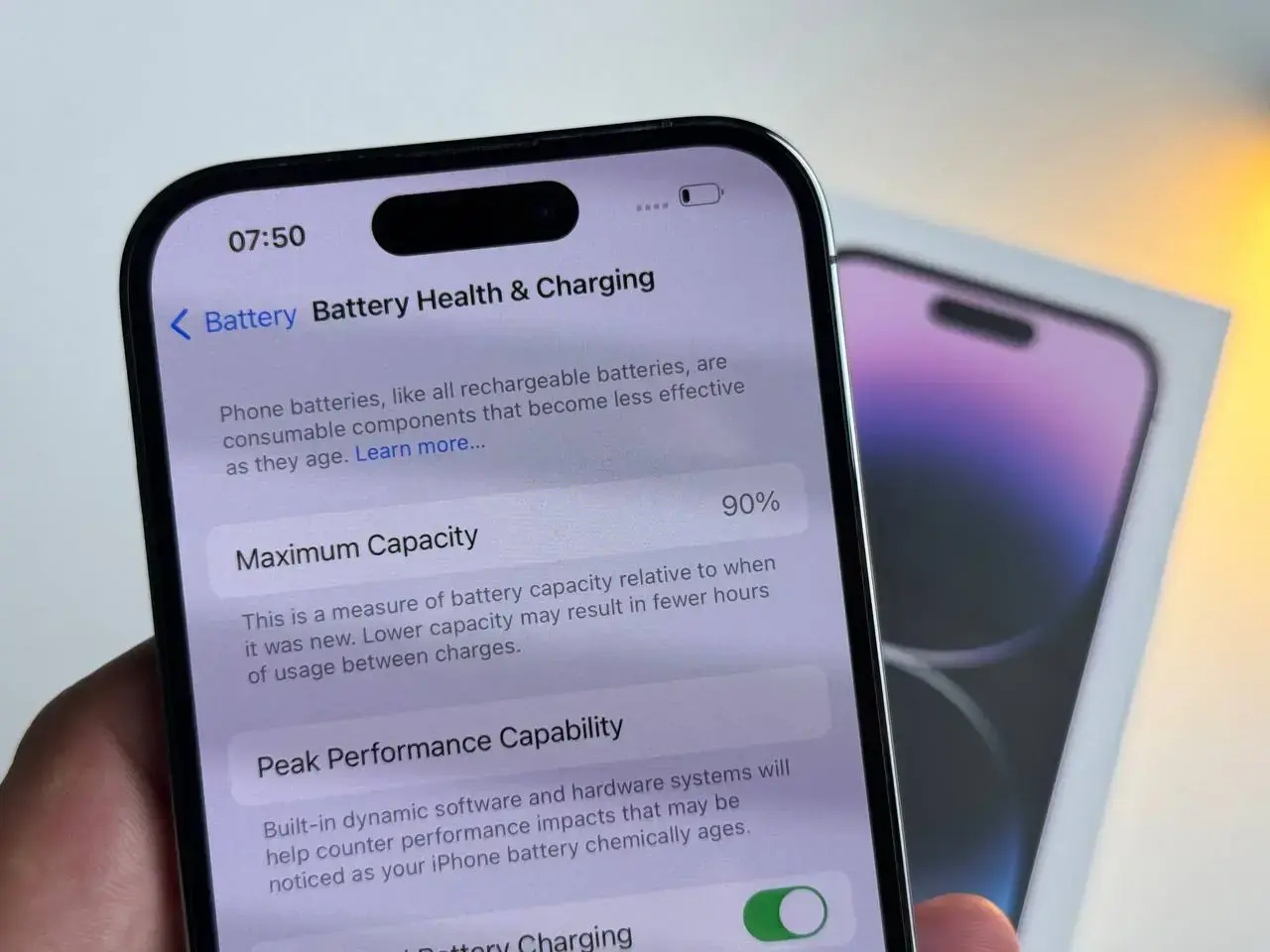 ВЖИВАНИЙ Apple iPhone 14 Pro 128GB Deep Purple (MQ0G3) - Стан: ідеальний | Акумулятор: 90% | Комплект: повний | Гарантія: 1 міс.