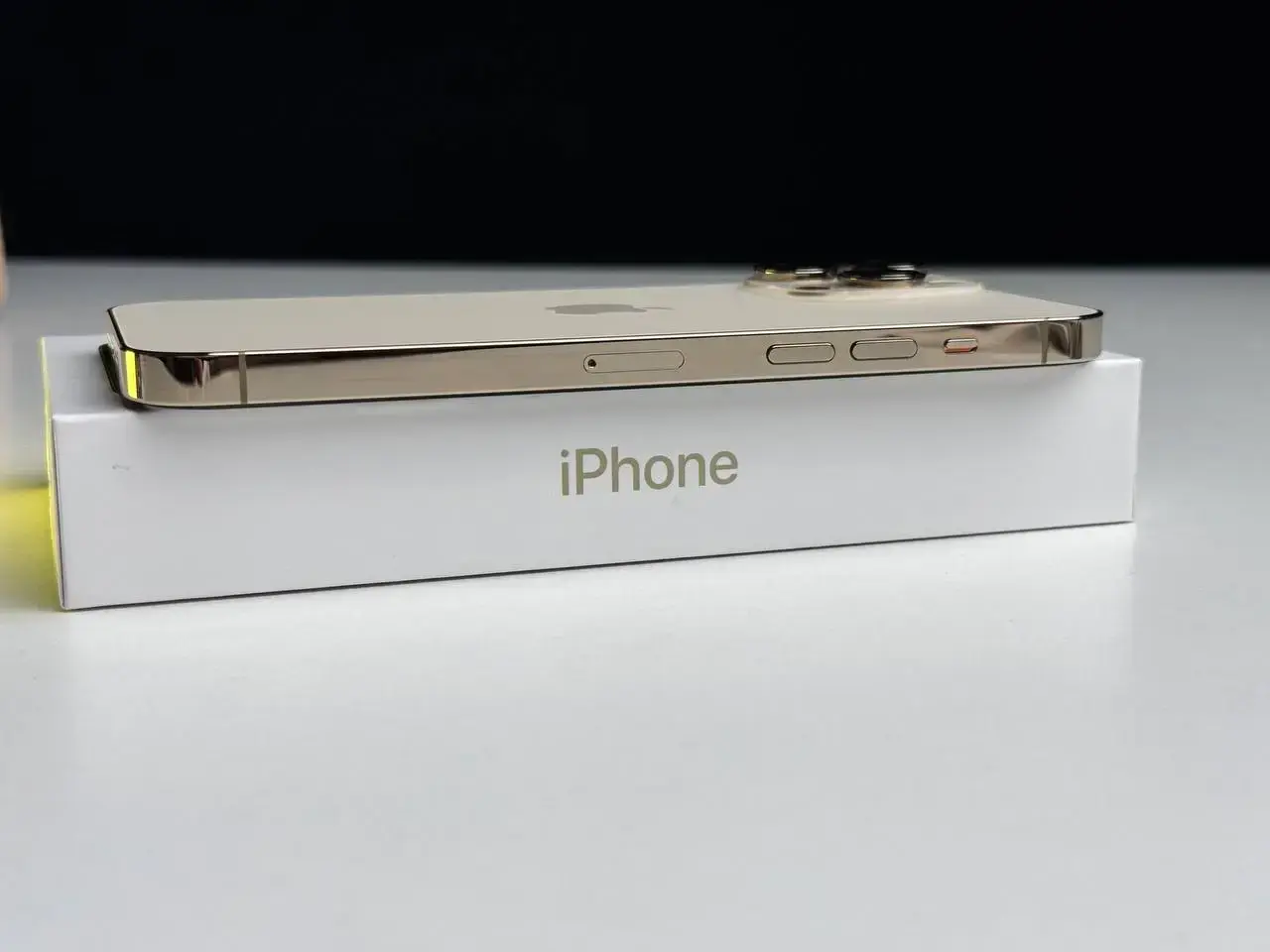 ВЖИВАНИЙ Apple iPhone 14 Pro Max 128GB Gold (MQ9R3) - Стан: гарний | Акумулятор: 95% | Комплект: повний | Гарантія: 1 міс.