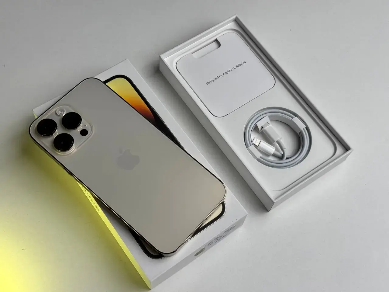 ВЖИВАНИЙ Apple iPhone 14 Pro Max 128GB Gold (MQ9R3) - Стан: гарний | Акумулятор: 95% | Комплект: повний | Гарантія: 1 міс.