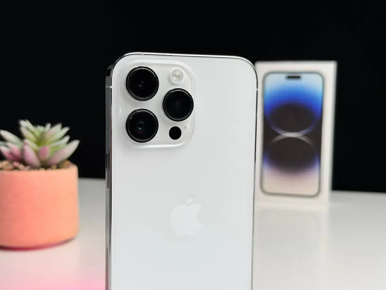 ВЖИВАНИЙ Apple iPhone 14 Pro Max 512GB Silver eSim (MQ8Y3) - Стан: задовільний | Акумулятор: 89% | Комплект: повний | Гарантія: 1 міс.