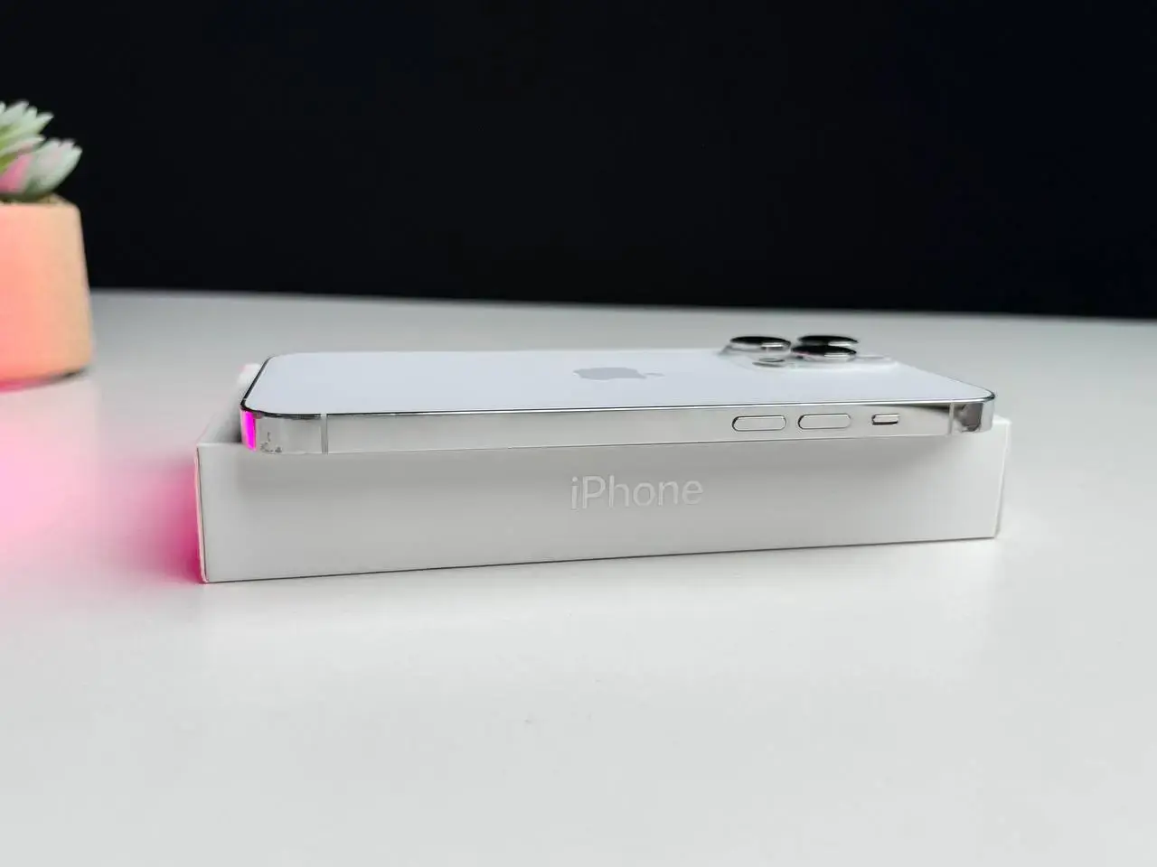 ВЖИВАНИЙ Apple iPhone 14 Pro Max 512GB Silver eSim (MQ8Y3) - Стан: задовільний | Акумулятор: 89% | Комплект: повний | Гарантія: 1 міс.