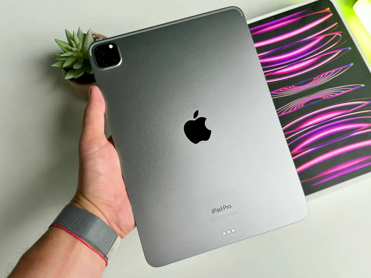 ВЖИВАНИЙ iPad Pro 11" 2022 Wi-Fi 256GB Space Gray (MNXF3) - Стан: ідеальний | Акумулятор: 90% | Комплект: коробка | Гарантія: 1 міс.