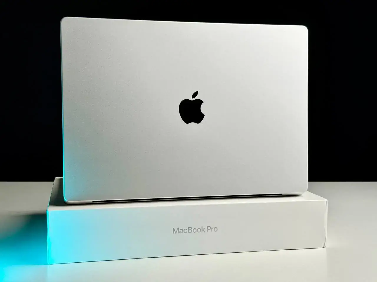 Б/У MacBook Pro 16" Silver (MK1E3) 2021 - Состояние: идеальный | Аккумулятор: 98% | Комплект: полный | Гарантія: 1 мес.