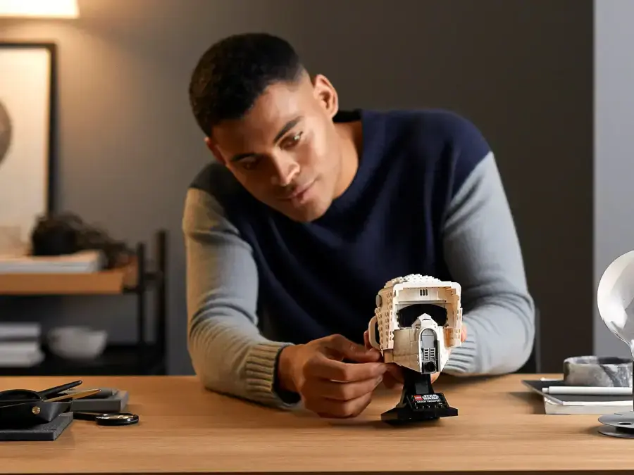 Блоковий конструктор LEGO Star Wars Шолом піхотинця-розвідника (75305)