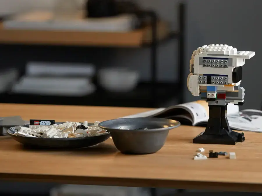 Блоковий конструктор LEGO Star Wars Шолом піхотинця-розвідника (75305)