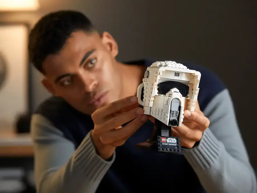 Блоковий конструктор LEGO Star Wars Шолом піхотинця-розвідника (75305)