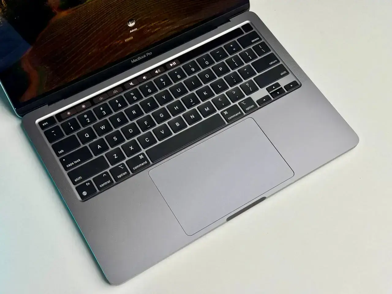 Б/У MacBook Pro 13" Space Gray (MYD82) 2020, (М1/8GB/256GB) - Состояние: хороший | Комплект: полный | Гарантия: 1 мес.