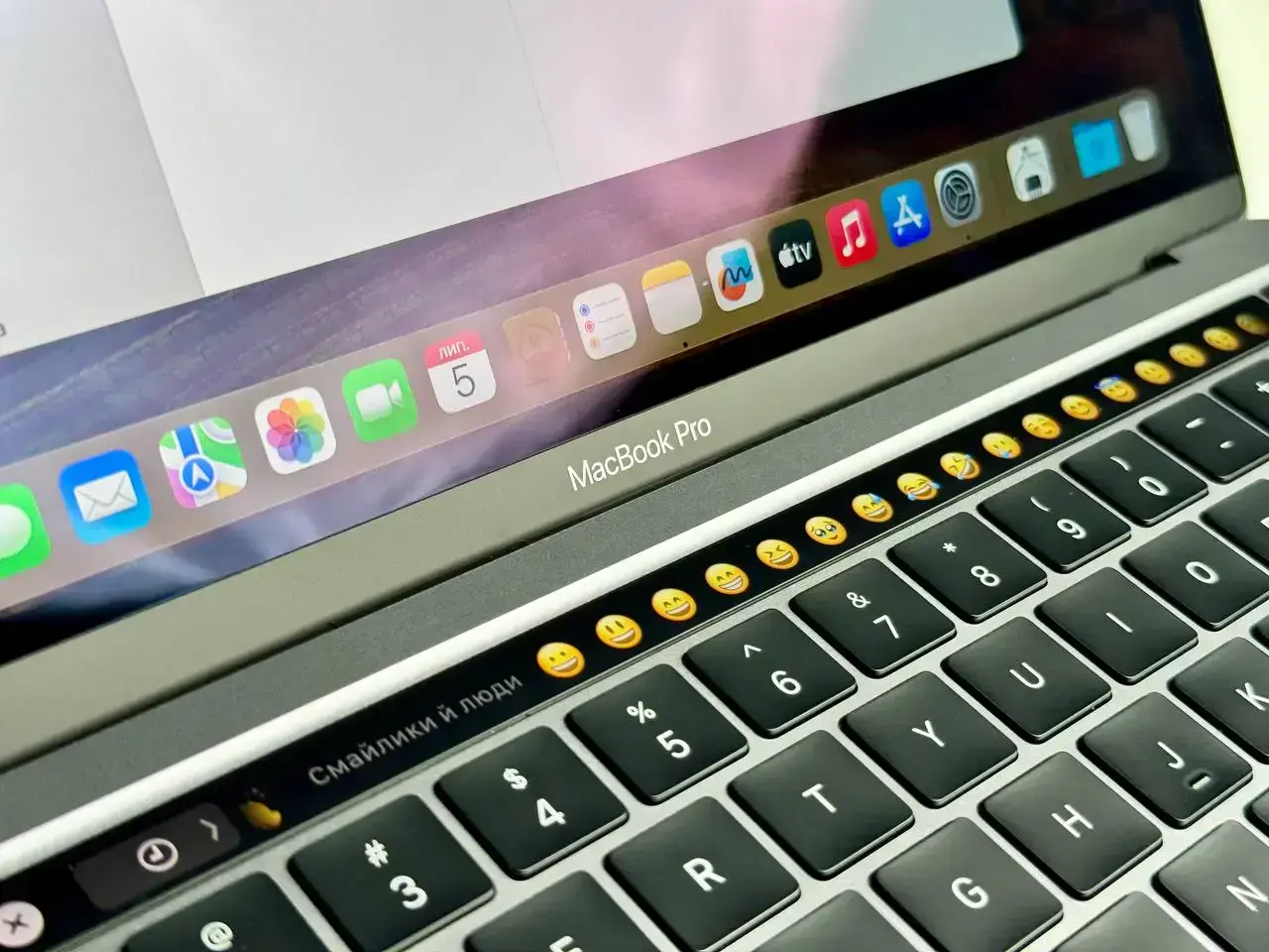 Б/У MacBook Pro 13" Space Gray (MYD82) 2020, (М1/8GB/256GB) - Состояние: хороший | Комплект: полный | Гарантия: 1 мес.