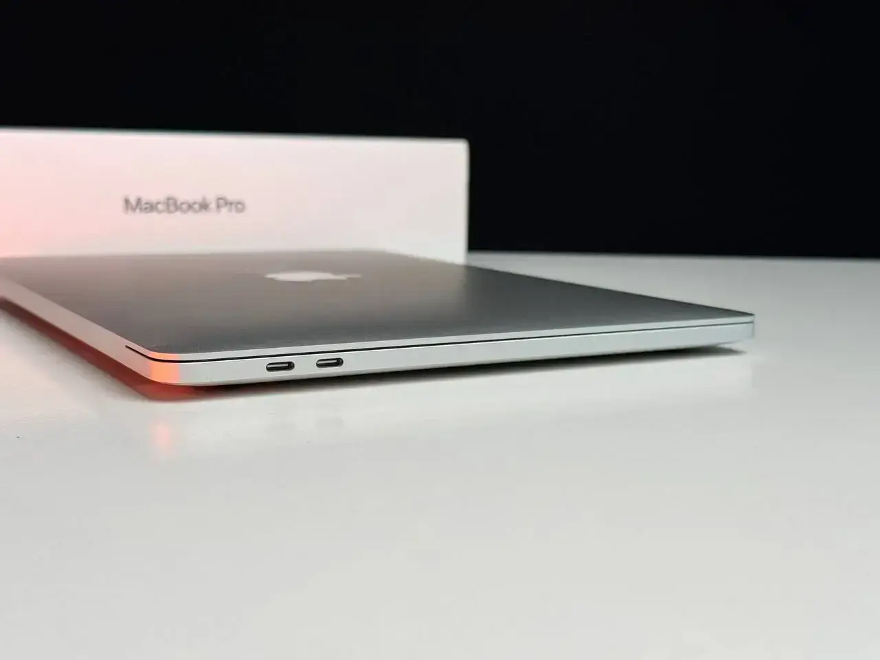 ВЖИВАНИЙ MacBook Pro 13" Silver (MYDA2) 2020 - Стан: гарний | Комплект: повний | Гарантія: 1 міс.