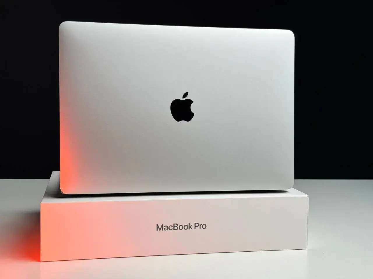 ВЖИВАНИЙ MacBook Pro 13" Silver (MYDA2) 2020 - Стан: гарний | Комплект: повний | Гарантія: 1 міс.
