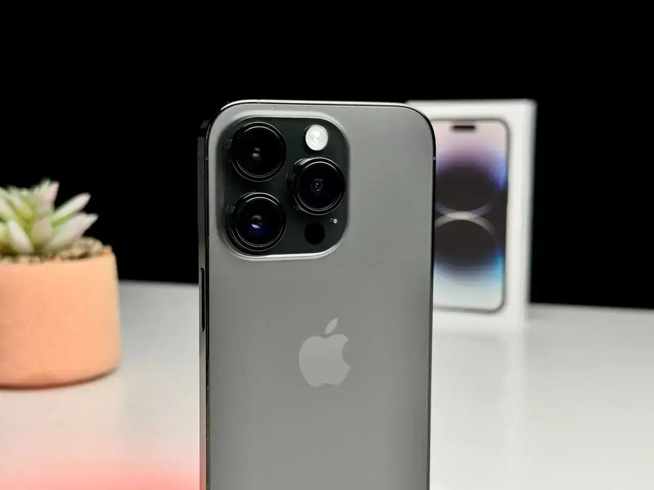 ВЖИВАНИЙ Apple iPhone 14 Pro 128GB Space Black (MPXV3) - Стан: гарний | Акумулятор: 88% | Комплект: повний | Гарантія: 1 міс.