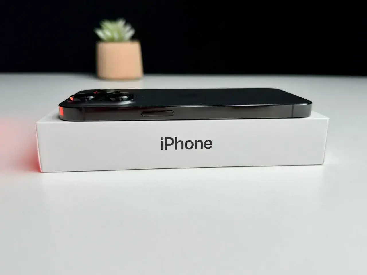 ВЖИВАНИЙ Apple iPhone 14 Pro 128GB Space Black (MPXV3) - Стан: гарний | Акумулятор: 88% | Комплект: повний | Гарантія: 1 міс.