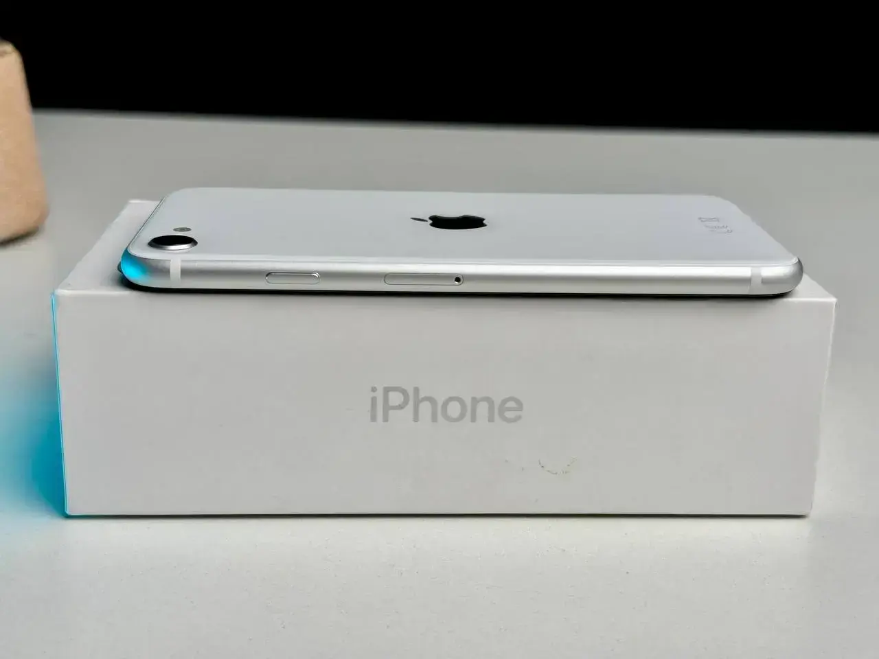OPEN BOX Apple iPhone SE 2020 64GB White (MX9T2) - Состояние: новый | Аккумулятор: 100% | Комплект: полный | Гарантія: 1 мес.