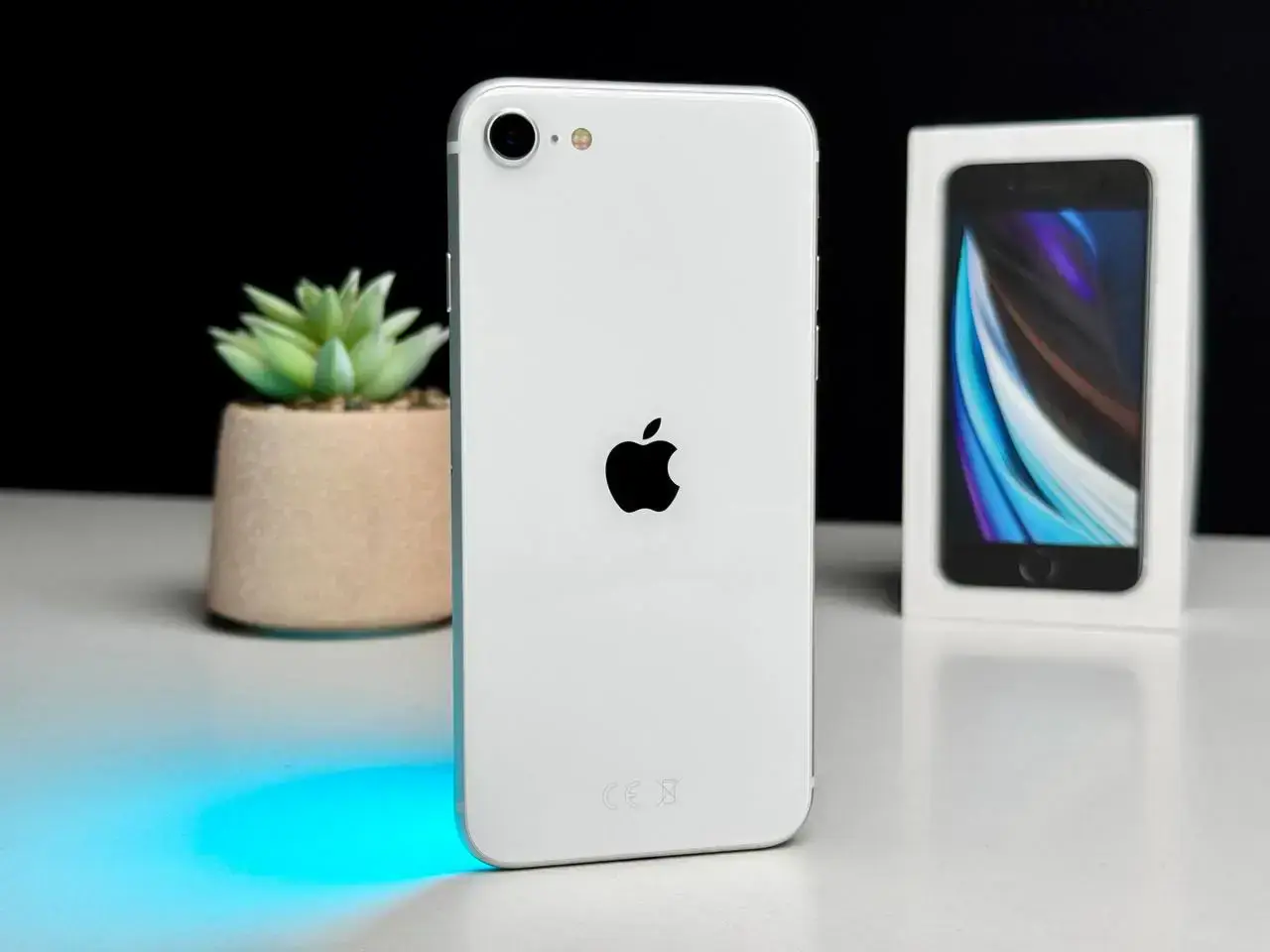 OPEN BOX Apple iPhone SE 2020 64GB White (MX9T2) - Состояние: новый | Аккумулятор: 100% | Комплект: полный | Гарантія: 1 мес.