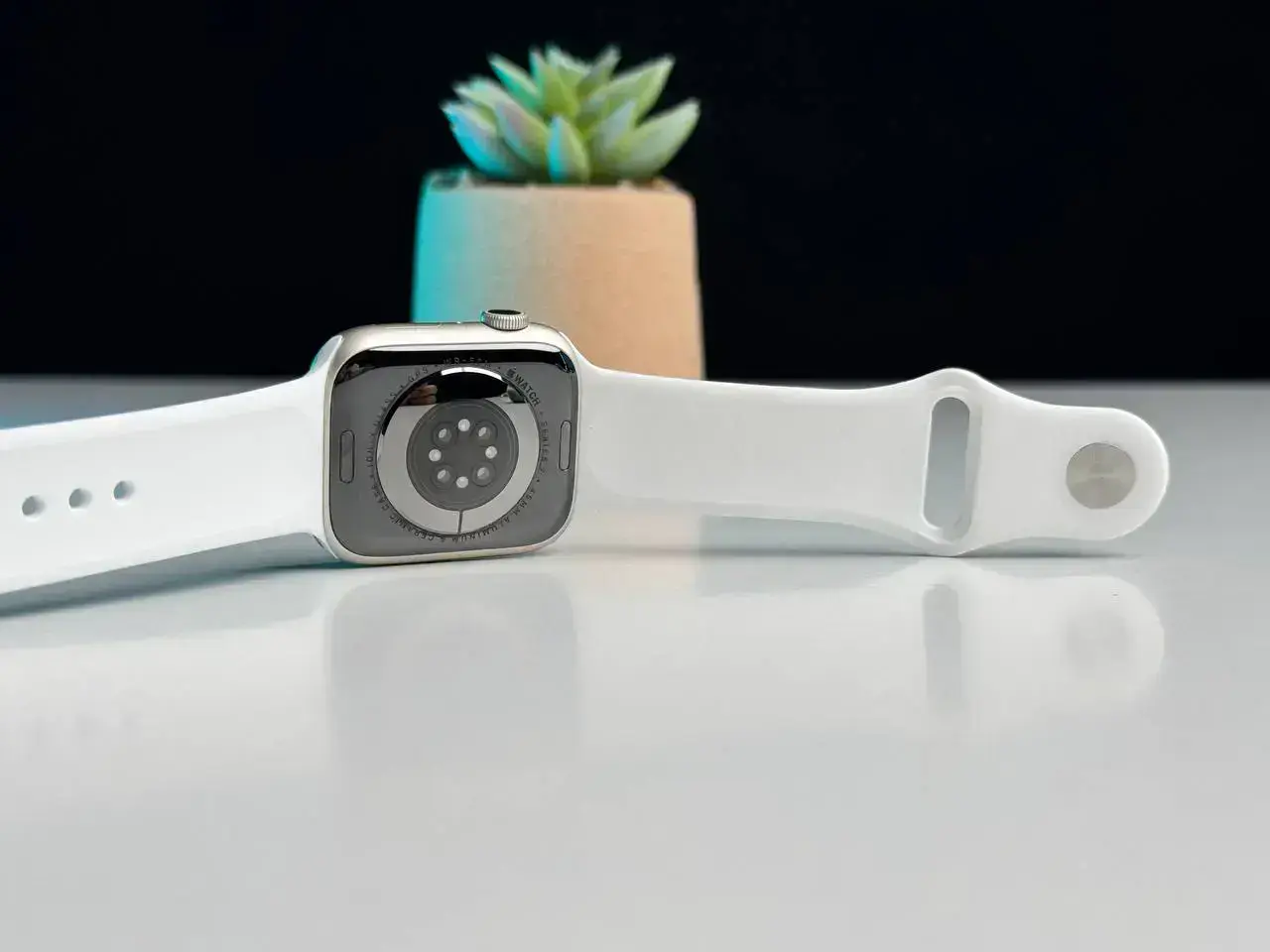 Б/У Apple Watch Series 7 GPS 45mm Starlight Aluminum Case with Starlight Sport Band (MKN63) - Состояние: удовлетворительный | Аккумулятор: 82% | Комплект: без комплекта | Гарантія: 1 мес.