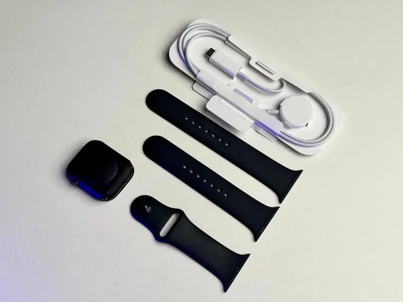 Apple Watch Series 9 GPS 45mm Midnight Aluminum Case with Midnight Sport Band - M/L (MR9A3) Нові, без коробки