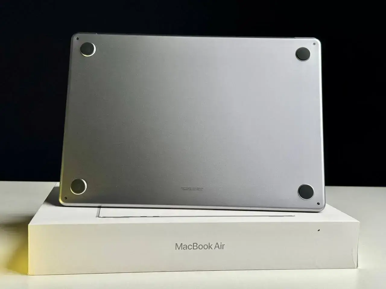 ВЖИВАНИЙ MacBook Air 15" M2/8GB/256GB Space Gray 2023 (MQKP3) - Стан: ідеальний | Акумулятор: 100% | Комплект: повний | Гарантія: 1 міс.