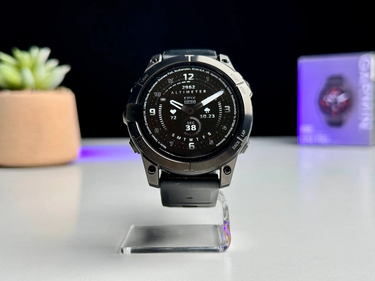 Вітринний Смарт-годинник Garmin Epix Pro (Gen 2) Sapphire Edition | 47 mm Carbon Gray DLC Titanium with Black Band (010-02803-11) - Стан: ідеальний | Комплект: повний