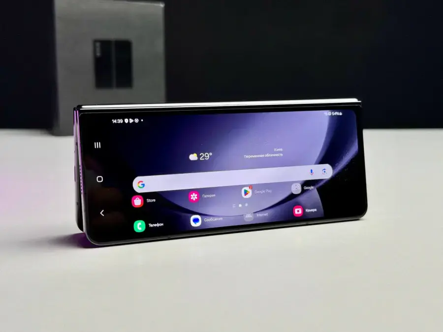 ВЖИВАНИЙ Смартфон Samsung Galaxy Fold 5 12GB/1TB - Phantom Black (SM-F946BZKN) - Стан: ідеальний | Акумулятор: 100% | Комплект: повний | Гарантія: 1 міс.