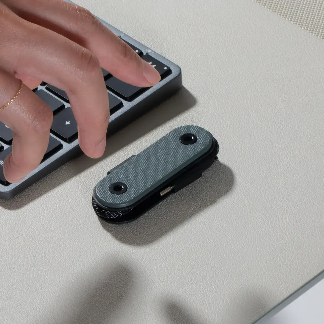 Кишеньковий кабель Native Union Pocket Cable USB-C to USB-C [60W] - Lemon (POCK-C-LMO-NP)