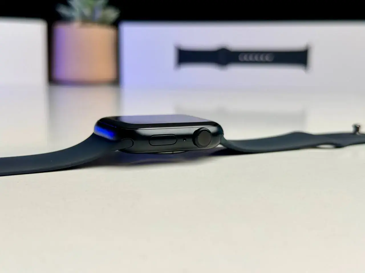 Уцінка, після гарантійного обміну - Apple Watch Series 8 GPS 45mm Midnight Aluminum Case with Midnight Sport Band - M/L (MNUL3)