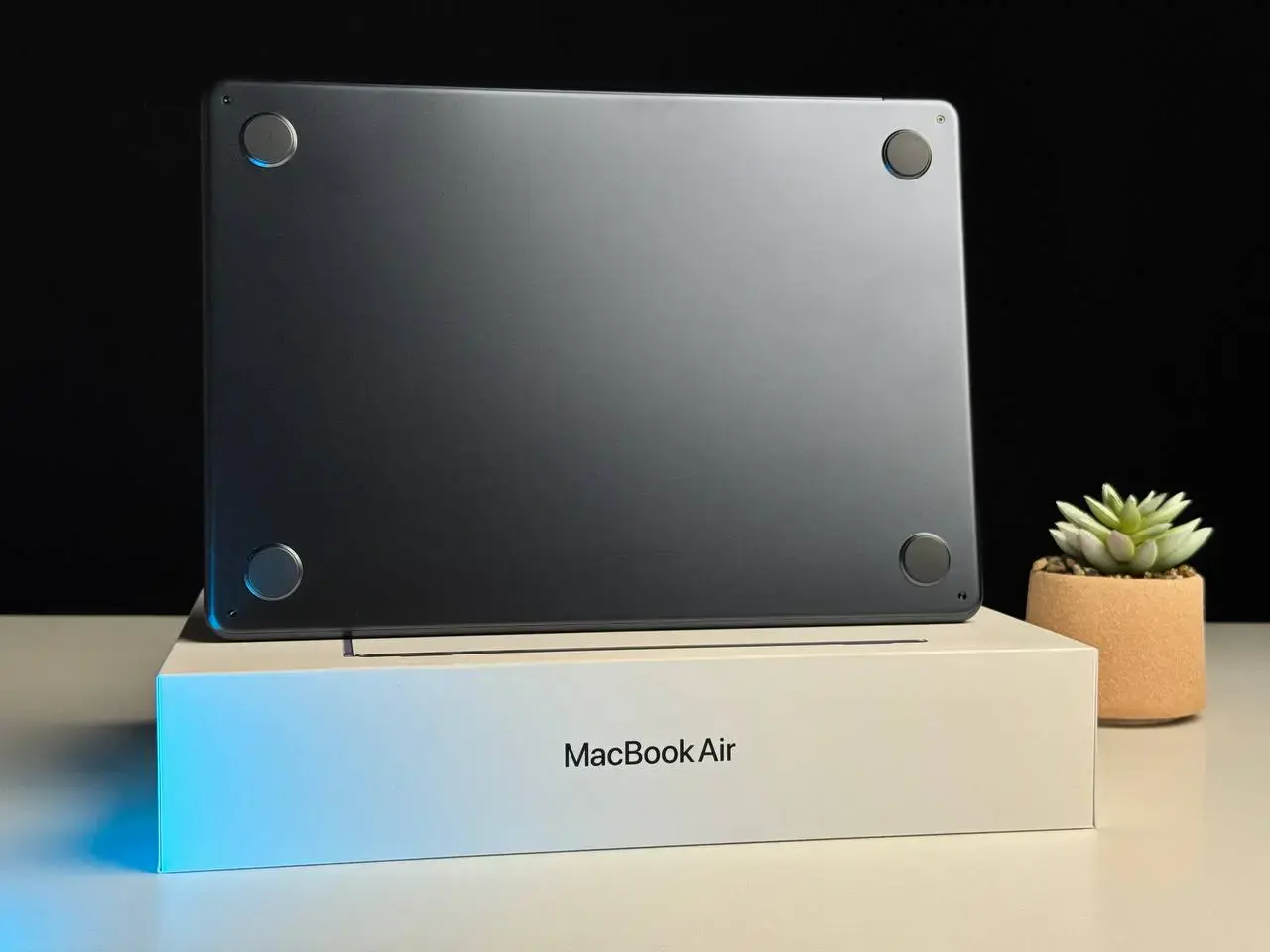 ВЖИВАНИЙ MacBook Air 13.6" M2/8CPU/10GPU/16GB/1TB Midnight 2022 (Z1610005H) - Стан: ідеальний | Комплект: повний | Гарантія: 3 міс.